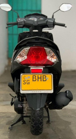 honda-dio-2018-in-kalmunai-big-2